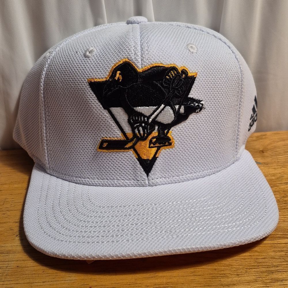 Adidas Pittsburgh Penguins Snapback Hat - New